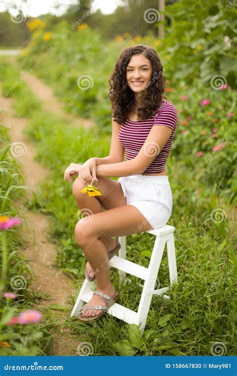 Stock Photos by Dreamstime 12+ .